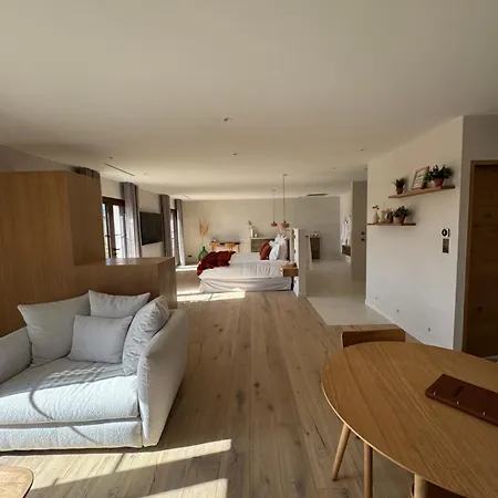 Couette-café Ferme La Clavière, De Luxe Lou Estello 4*
