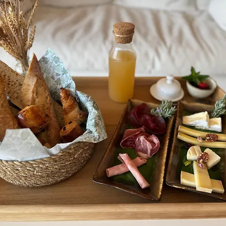 Ferme La Clavière, De Luxe Lou Estello Couette-café Mane (Alpes-de-Haute-Provence)