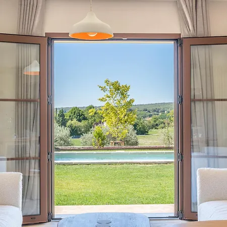 Ferme La Clavière, De Luxe Lou Estello Couette-café 4*