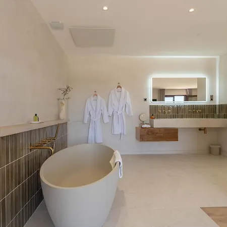 Ferme La Clavière, De Luxe Lou Estello Couette-café 4*