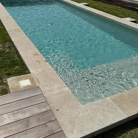 Ferme La Claviere, De Luxe Lou Estello Bed & Breakfast *