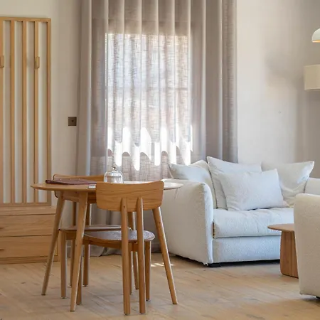 Ferme La Claviere, De Luxe Lou Estello Bed & Breakfast